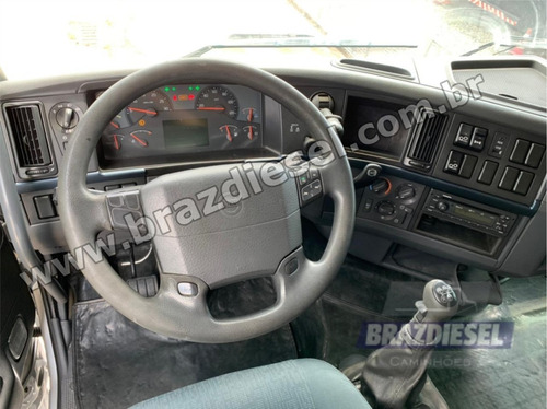 Imagem 7 de 11 de Volvo Fh 460 Globetrotter 2014 6x2 Único Dono