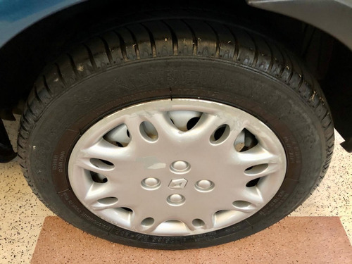 Clio* Rl* 1.0 2001