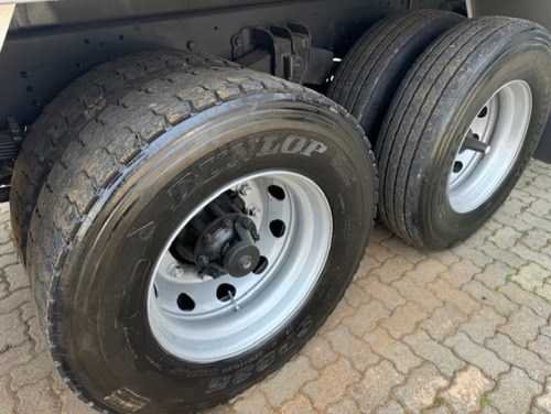 Volkswagen 24-280 E Constel. 6x2 2p (e5)