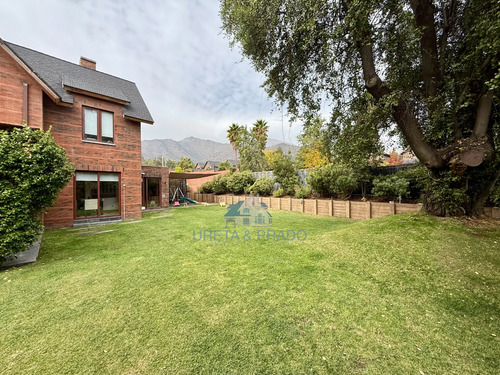 Preciosa Casa En Condominio, San Carlos De Apoquindo