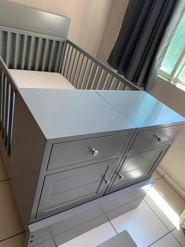 Cama Cuna Color Gris (Usado)