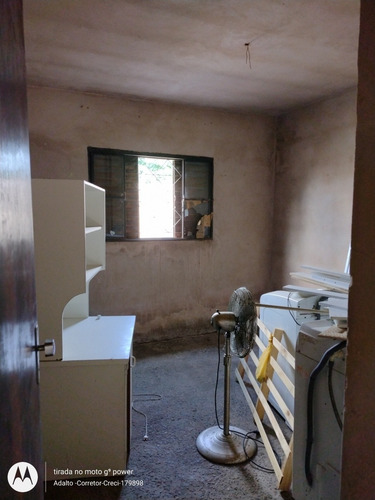 Imagem 4 de 11 de Casa De Frente Com 2 Dormitórios E De Fundos 1 Dormitório