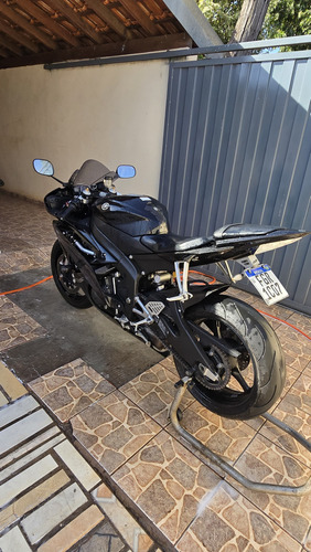 Moto Em Excelente Estado De Conservação, Pneus Novos,.