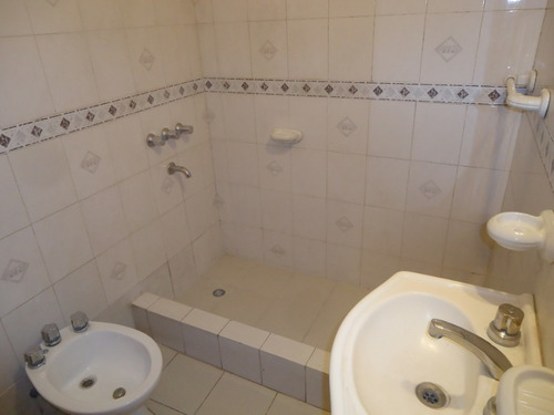 Imagen 4 de 12 de Duplex En Venta En Ituzaingo Norte