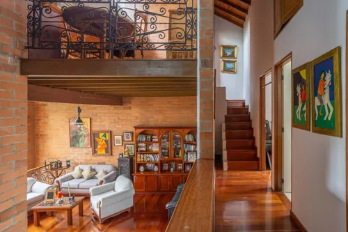 Casa En Venta En Loma De Los Balsos. Cod V16245