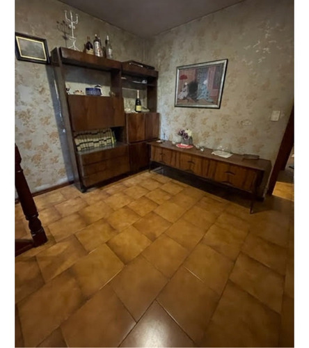 Imagen 10 de 15 de Venta - Casa En Dos Plantas En Calle Mariano Acosta Al 300