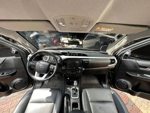 Toyota Hilux Srx 2.8 4x4 Diesel Mod 2023 Con Blindaje 2plus