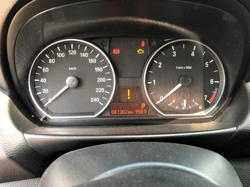 Imagem 8 de 10 de Bmw 118ia 2.0 Sport Edition