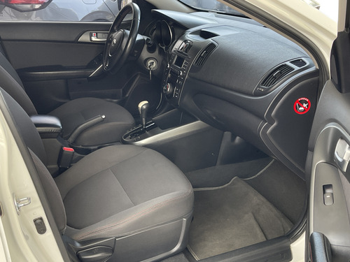 Kia Cerato Forte 1.6 At 1600cc 2ab Abs