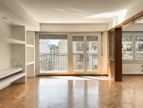 Amplisimo Departamento Refaccionado En Venta Con Cochera - Recoleta