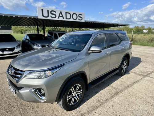 Toyota Hilux SW4 2.8 Sr 177Cv 4X4 At