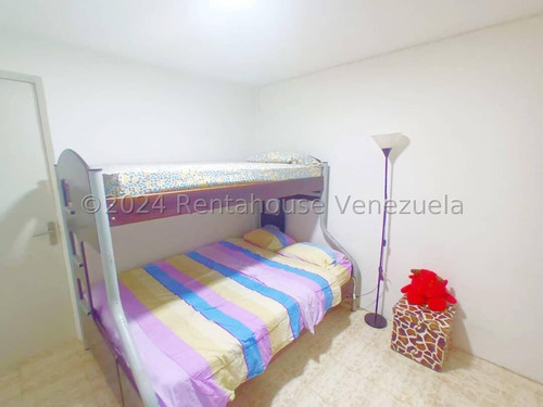 Rosa Rodríguez Vende Casa En El Manzano, Barquisimeto 24-19675