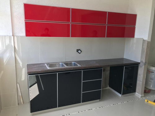 Imagen 4 de 5 de Marmolería, Mesadas De Cocina Y Fabrica De Amoblamientos