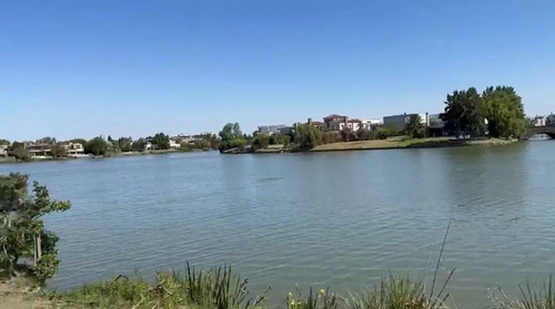 Lote En Venta A La Laguna En Los Castores, Nordelta