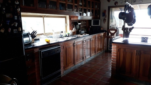 Imagen 8 de 14 de Prados Del Este, Hermosa Casa Con Gran Potencial