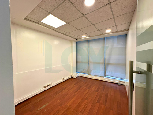Oficina En Arriendo En Las Condes Sector Tobalaba 134m2