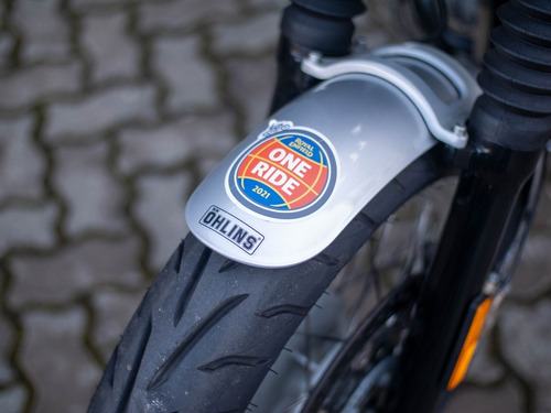 Imagen 6 de 20 de Royal Enfield Interceptor 865 Silver Customizada