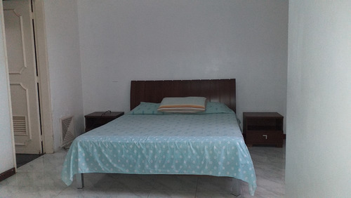 Imagen 7 de 14 de Amplio Apartamento Urb. Miranda, Edificio Con Pozo