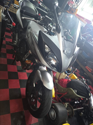 Yamaha Fazer S2 600cm3
