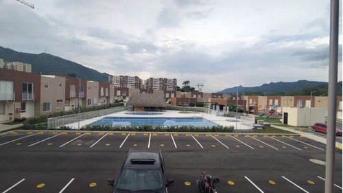 Venta De Casa Para Estrenar En Condominio Residencial Amazilia