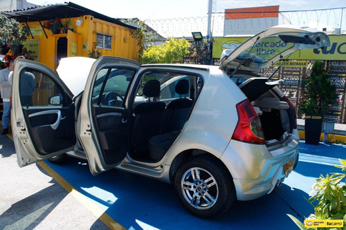 Imagen 10 de 25 de Renault Sandero