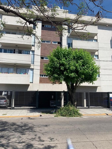 Imagen 2 de 28 de Departamento Venta Castelar Sur