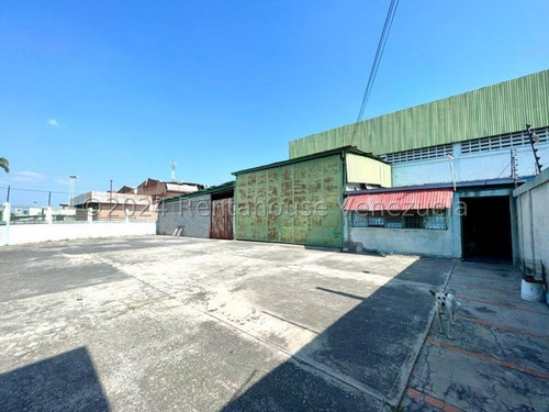 Erika Armeya Vende: Galpón En Zona Industrial I De Barquisimeto Flex: 25-407