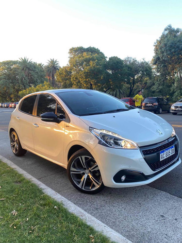 Peugeot 208 Gt