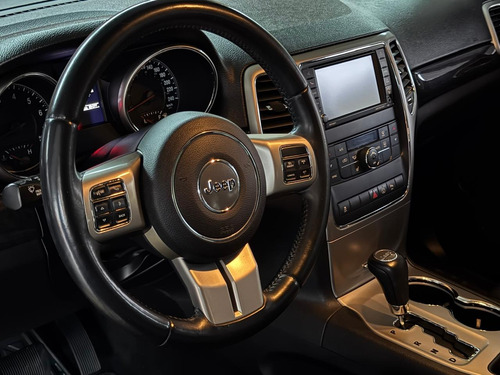 Jeep Grand Cherokee Laredo V6 Lujo 4x2 At