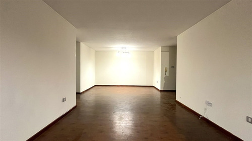 Departamento En Venta De 3 Dorm. 2 Baños En Ñuñoa