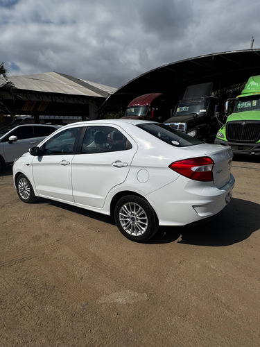 Ford Figo 1.5 Impulse Sedan Mt