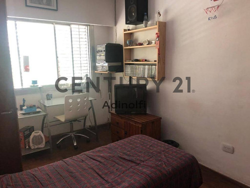 Imagen 11 de 19 de Calle 20 Esq. 48 - Casa De 4 Dormitorios Y Cochera A La Venta