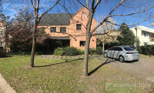 Imagen 2 de 20 de Excelente Casa En Boulevares!! Panamericana Km 38