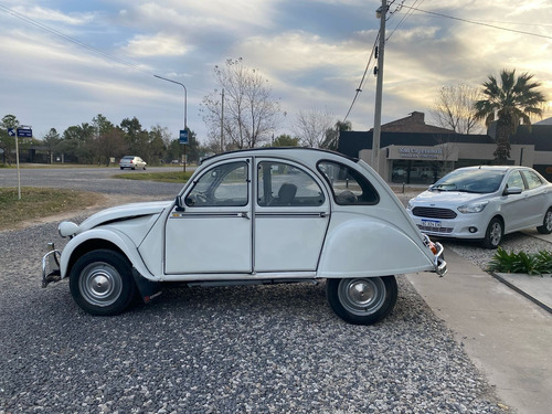 Citroen 3cv M28