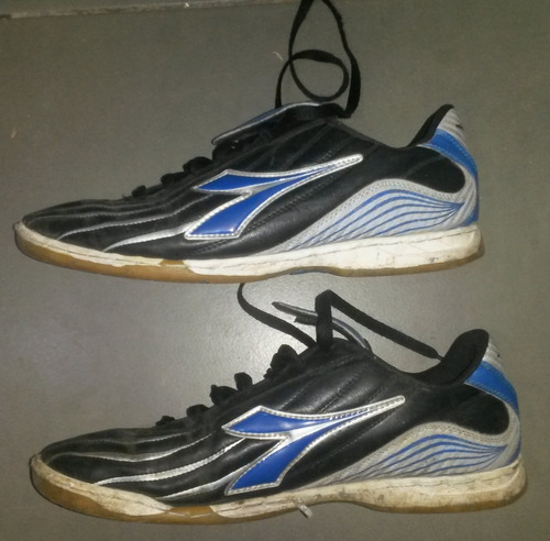 Tênis De Futsal Usado Marca Diadora
