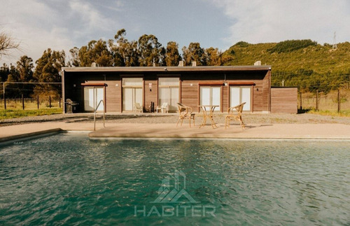Casa En Venta De 3 Dorm. En Colbún