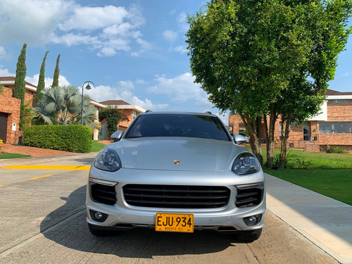 Porsche Cayenne S E-hybrid Platinum Edition Runout Package