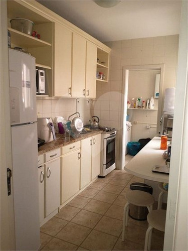 Lindo Apartamento No Bairro Petrópolis, 3 Dormitórios Com 1 Suíte E 2 Vagas Cobertas. - 28-im549286