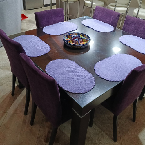 Juego De Mesa Laqueada Wengue Y 6 Sillas De Pana Lila Liso, Material Pana 1130/7610/50 (Usado)