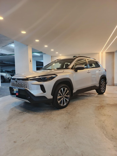 Toyota Corolla Cross *jt*