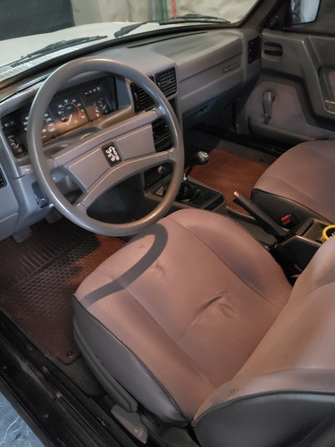 Imagen 7 de 11 de Peugeot 504 1993 2.0 Sr Ii