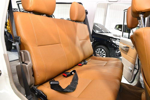 Imagen 9 de 12 de Toyota Land Cruiser 76 Machito 2022