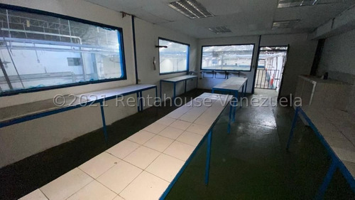 Imagen 3 de 10 de Galpón En Venta 22-4456