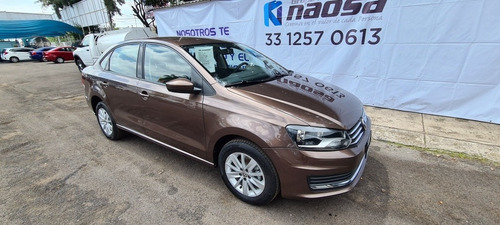 Imagen 7 de 14 de Volkswagen Vento 2018 1.6 Confortline Mt