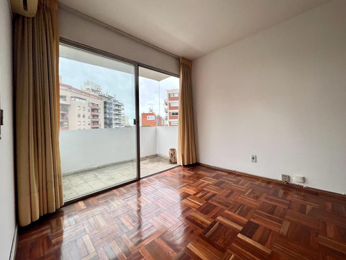 Se Vende Apartamento 2 Dormitorios - Pocitos 