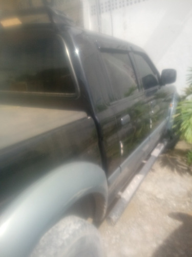 Mitsubishi L200 2007 2.5 Sport Hpe Cab. Dupla 4x4 4p