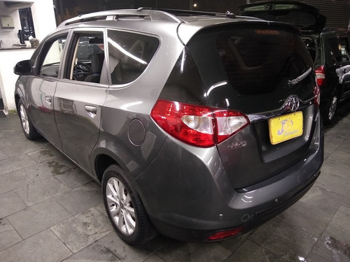 Imagem 10 de 14 de Jac J6 Diamond 2.0 16v 7 Lug Completo Airbags Abs 2014 Cinza