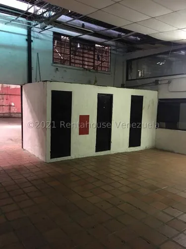 Galpón En Venta, Catia