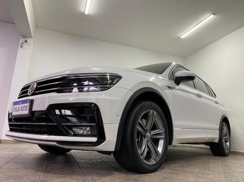 Imagem 3 de 12 de Volkswagen Tiguan 2.0 350 R-line.