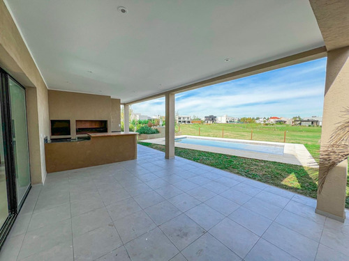 Casa En Venta En Canning 4/amb Horizontes Al Sur